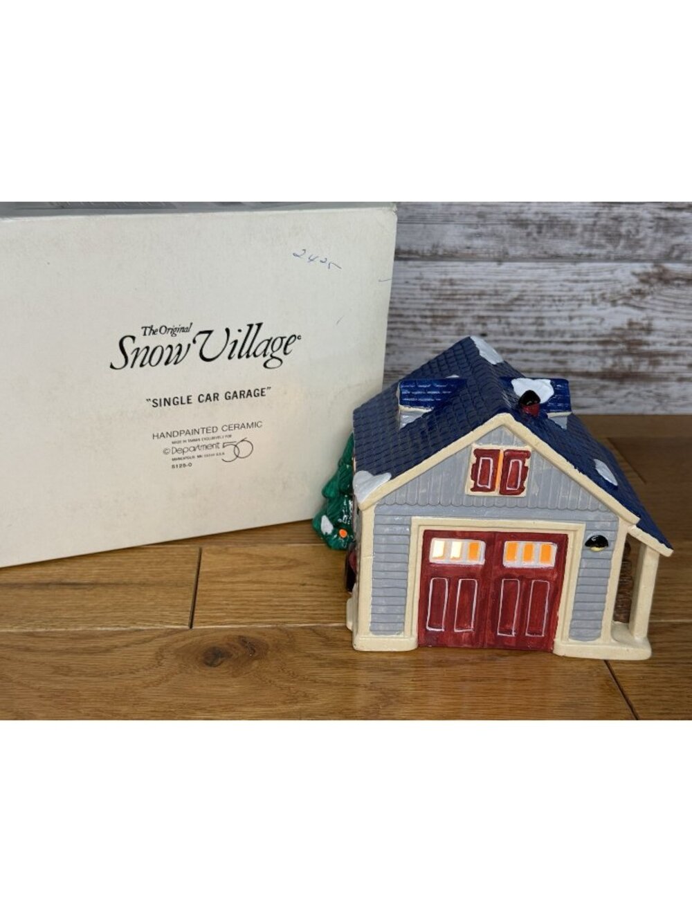 Dept. 56 Snow Village Single Car Garage #5125-0 Handpainted Ceramic Accessory